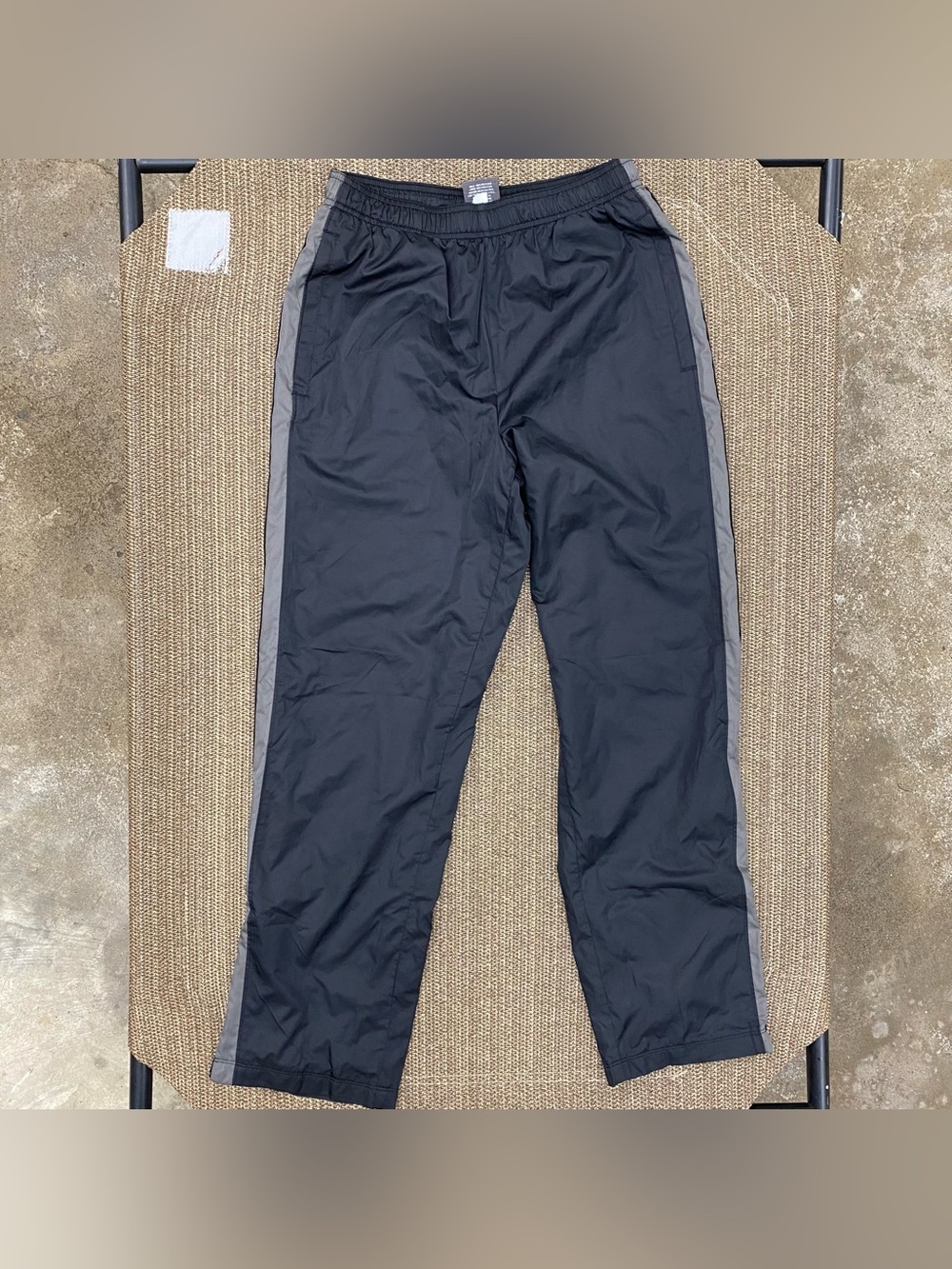 Tek Gear Men's Black Track Pants Side Stripe Mesh Lining Size Small